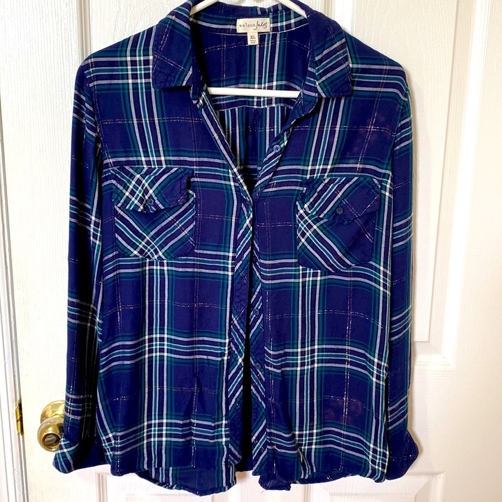 Madison Jules plaid button down top